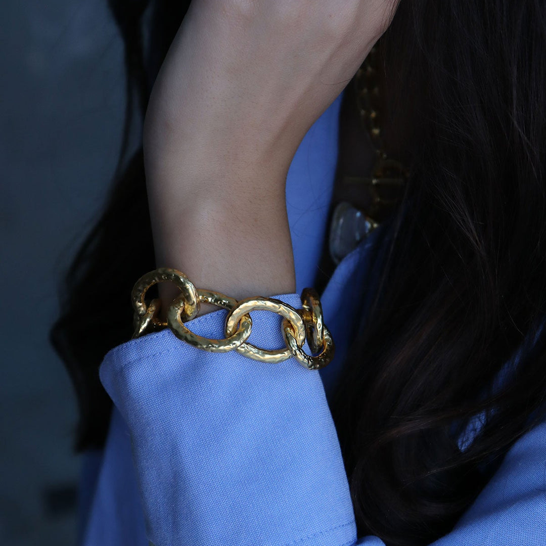 Oversized Links Bracelet