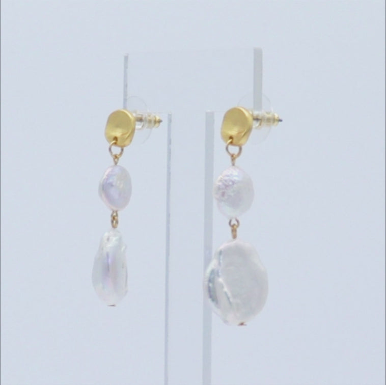 Flat Pearl Earrings